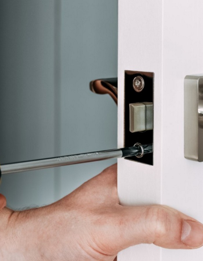 Professional locksmith repair services for home and business security